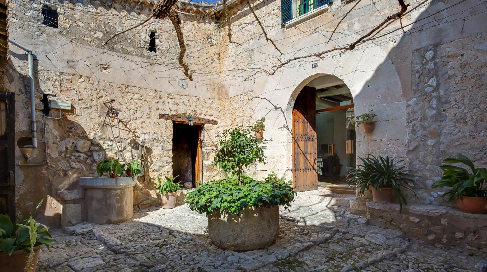 Finca Es Castell Binibona Exterior foto