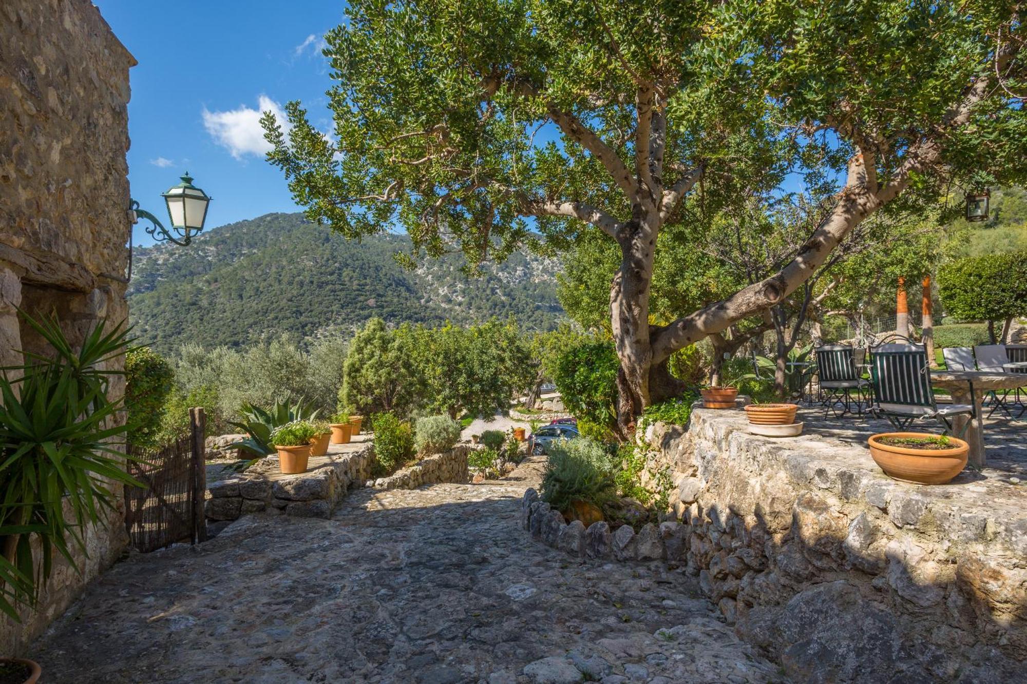 Finca Es Castell Binibona Exterior foto